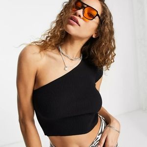 Bershka Ribbed Asymmetric T-Shirt in Black